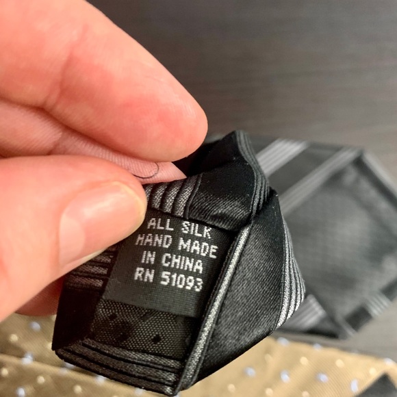 George Ties - Picture 5 of 5